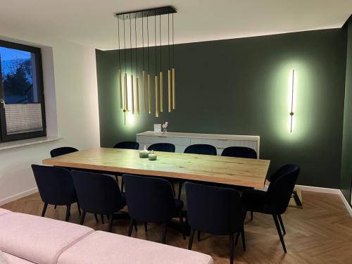 3357e5cd-9ae3-4a39-8e14-e037c1ab0f95